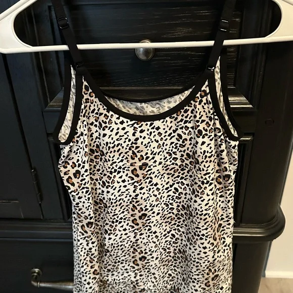 Leopard Print Women's Spandex Tank, size  large - Picture 2 of 4